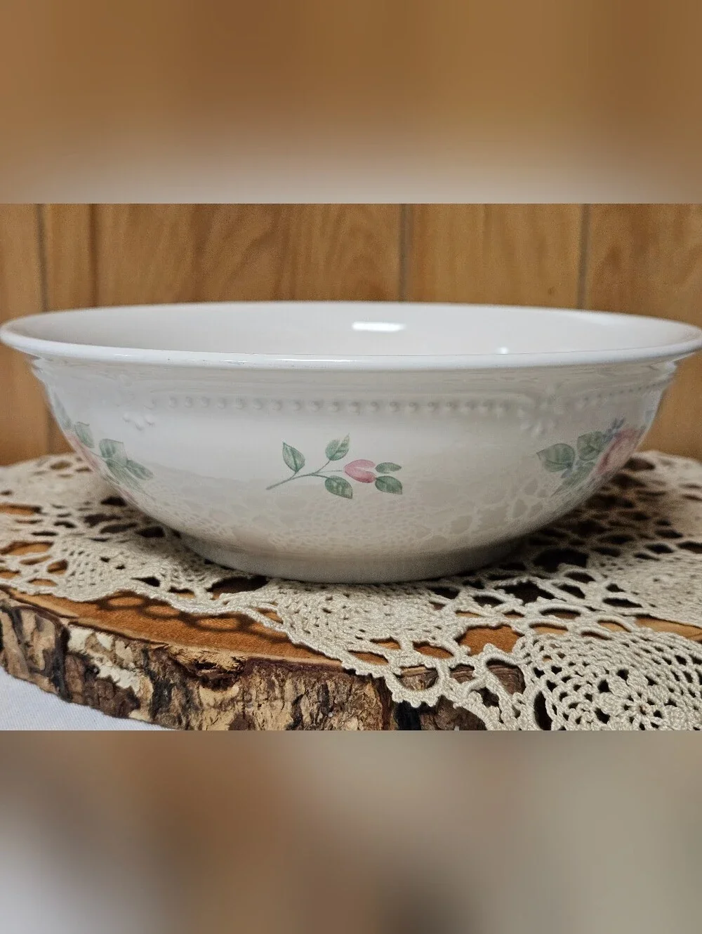 Pfaltzgraff Rosalinda Round Vegetable Bowl 8.5